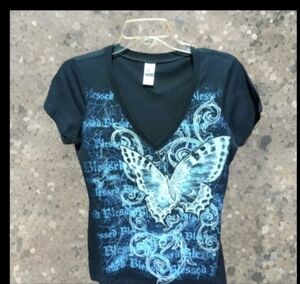 Butterfly🦋 with Rhinestones Black Tee V Neck Sparkles Medium